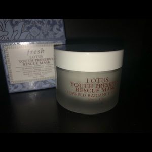 Fresh lotus youth preserve